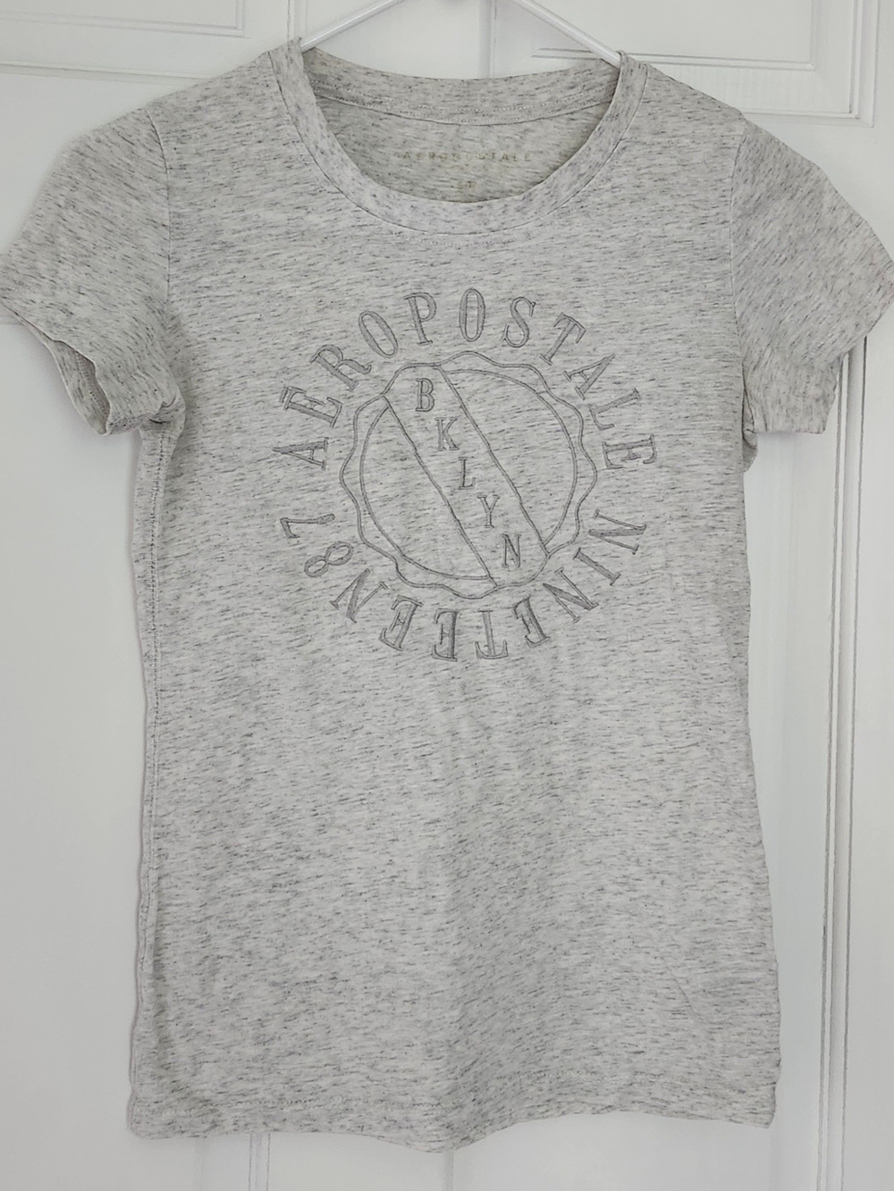 Aeropostale Women's Heather Gray Graphic Tee - Brooklyn Logo